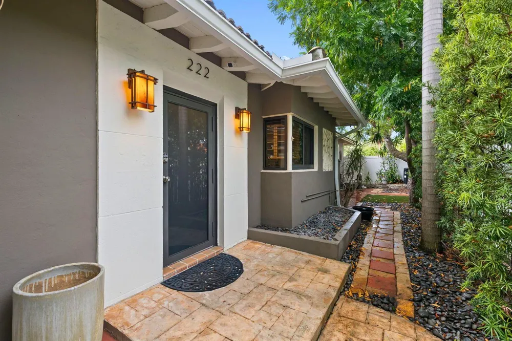 222 SE 16th Avenue Fort Lauderdale, FL 33301