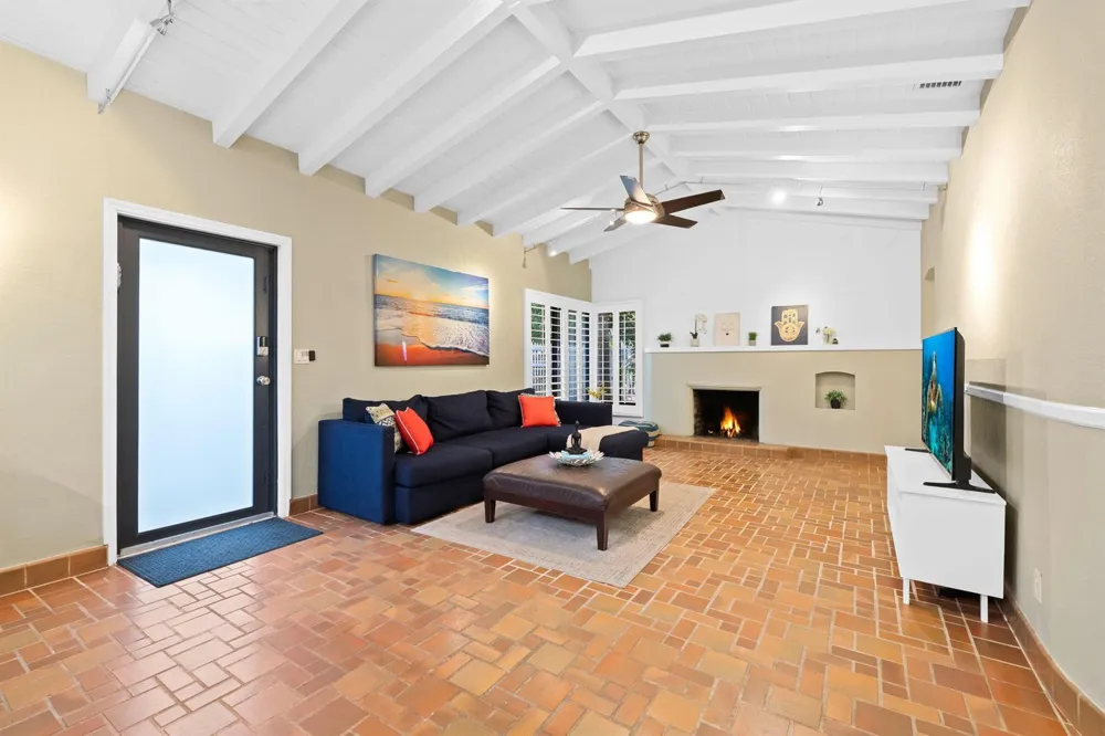 222 SE 16th Avenue Fort Lauderdale, FL 33301