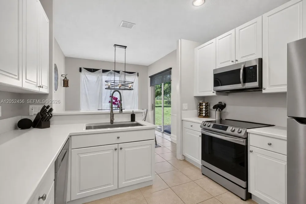 212 Catania Way Royal Palm Beach, FL 33411