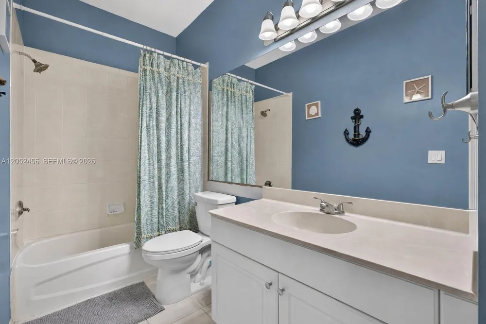 212 Catania Way Royal Palm Beach, FL 33411