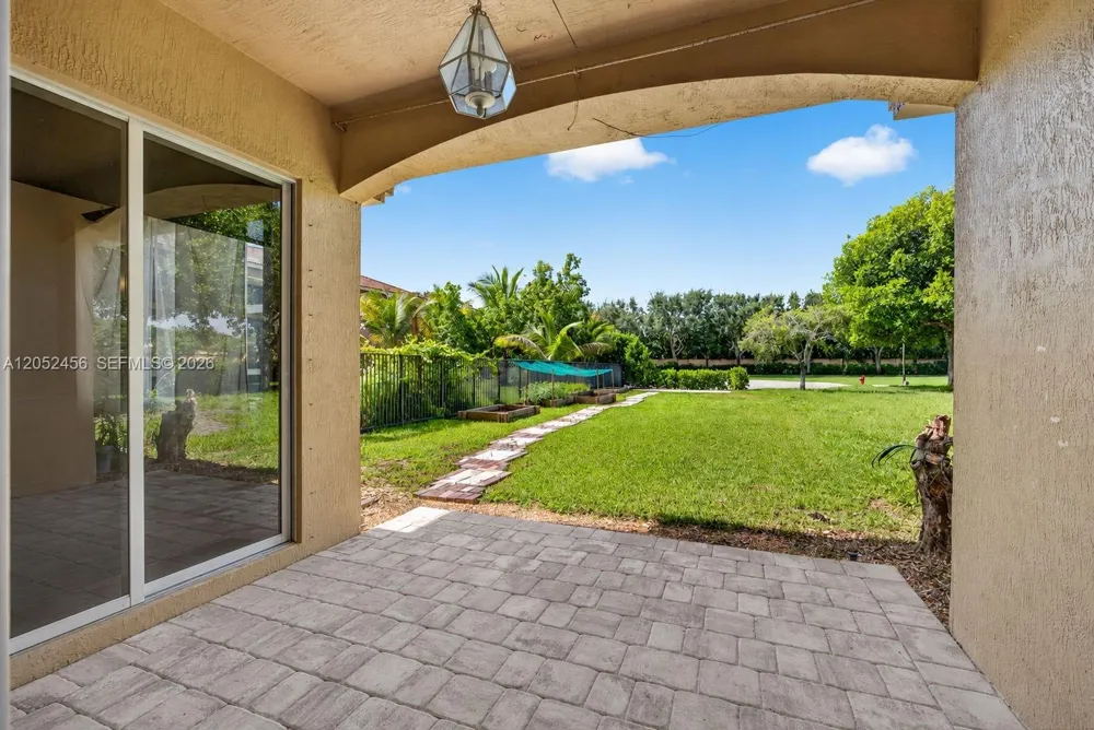 212 Catania Way Royal Palm Beach, FL 33411