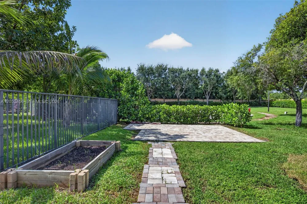 212 Catania Way Royal Palm Beach, FL 33411