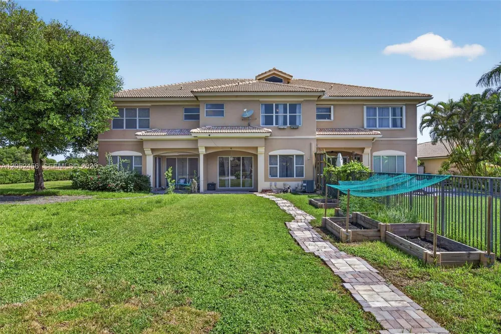 212 Catania Way Royal Palm Beach, FL 33411
