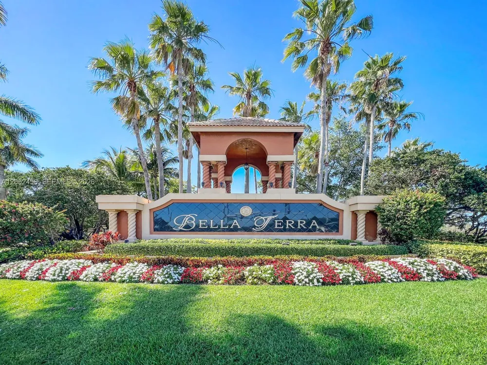 212 Catania Way Royal Palm Beach, FL 33411