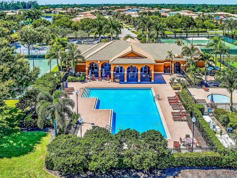 212 Catania Way Royal Palm Beach, FL 33411