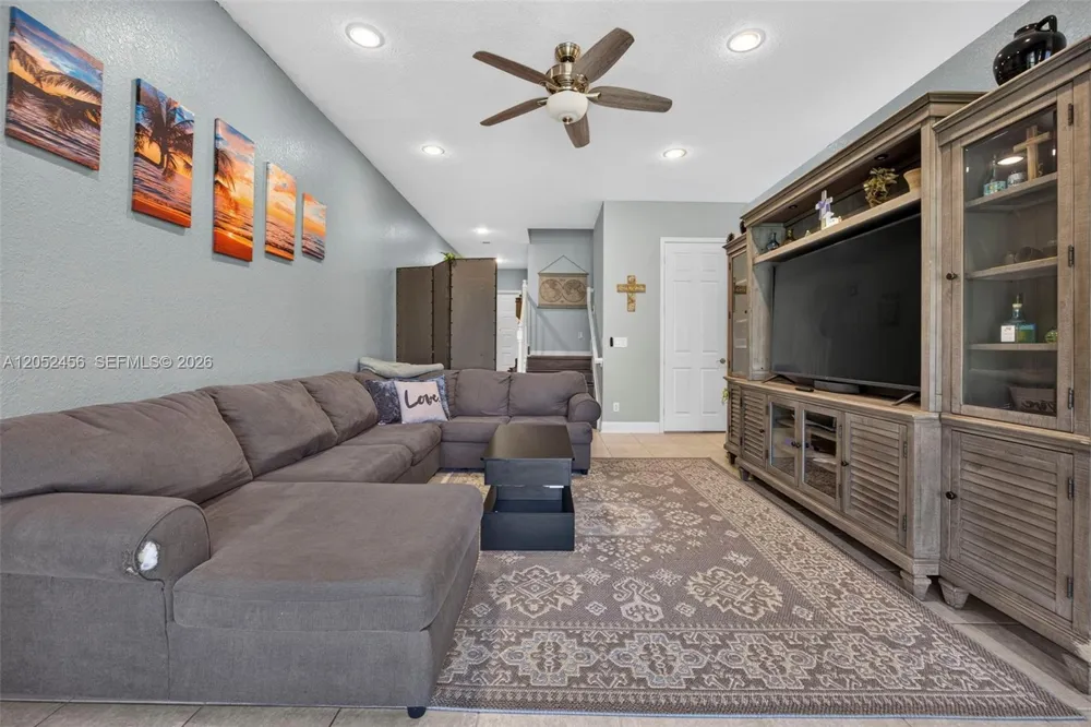 212 Catania Way Royal Palm Beach, FL 33411