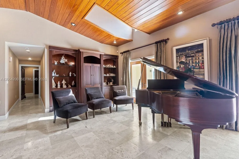 6500 SW 127th Street Pinecrest, FL 33156