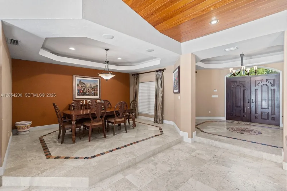 6500 SW 127th Street Pinecrest, FL 33156
