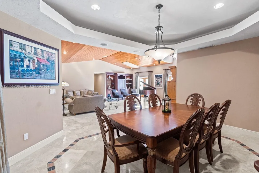 6500 SW 127th Street Pinecrest, FL 33156
