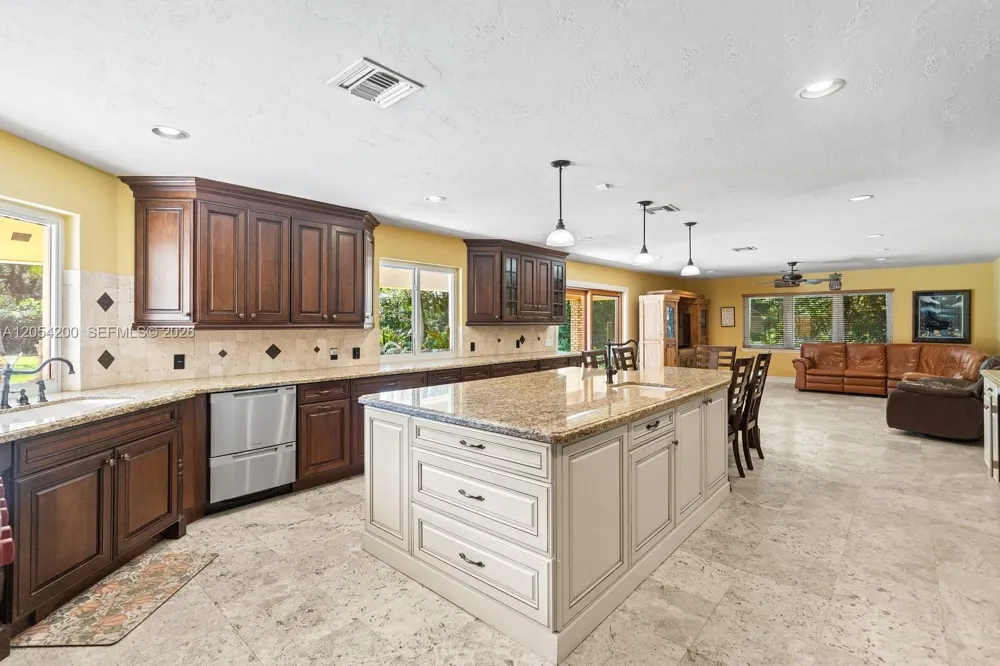 6500 SW 127th Street Pinecrest, FL 33156