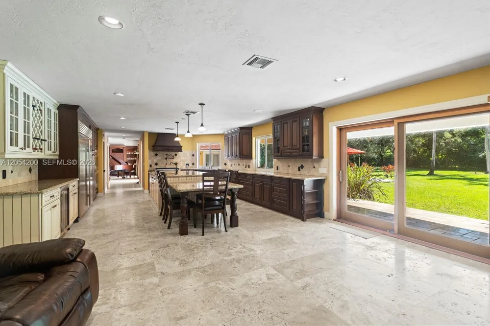 6500 SW 127th Street Pinecrest, FL 33156
