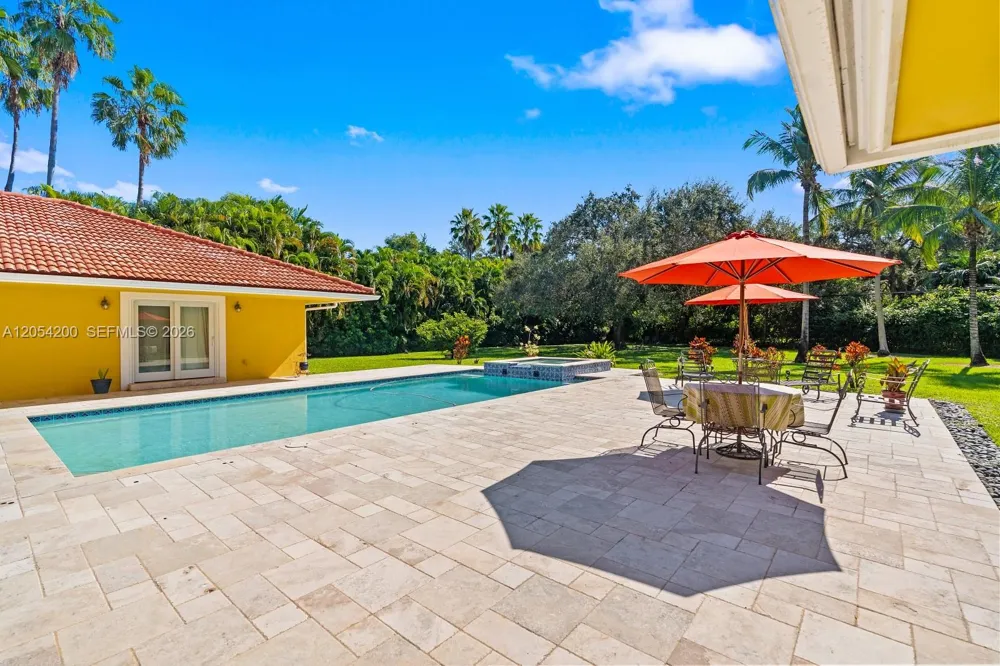 6500 SW 127th Street Pinecrest, FL 33156