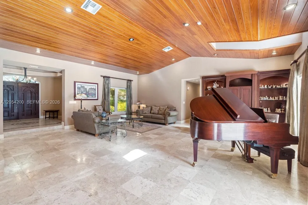 6500 SW 127th Street Pinecrest, FL 33156
