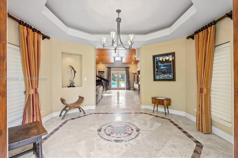 6500 SW 127th Street Pinecrest, FL 33156