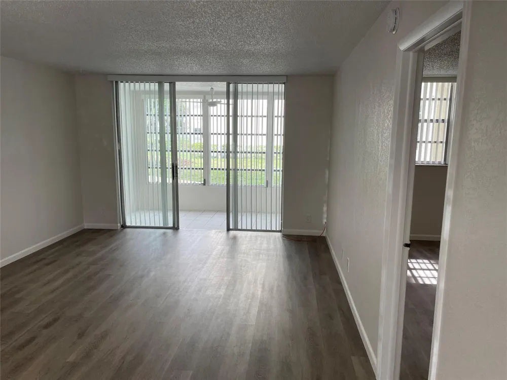 3099 NW 48TH AVENUE #157 Lauderdale Lakes, FL 33313