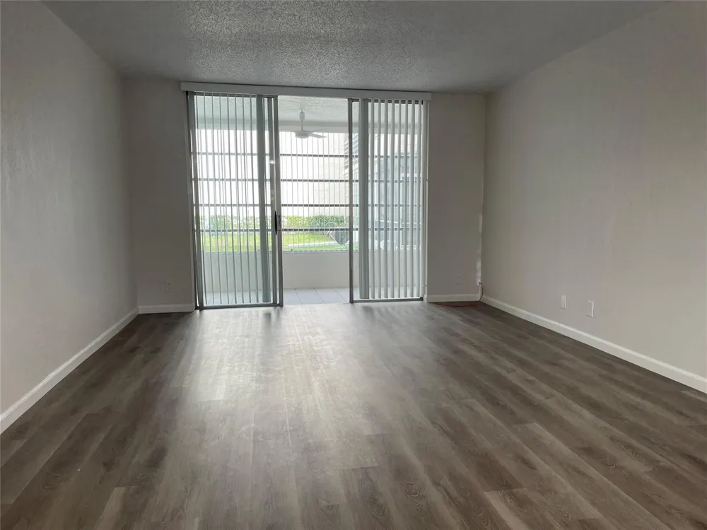 3099 NW 48TH AVENUE #157 Lauderdale Lakes, FL 33313