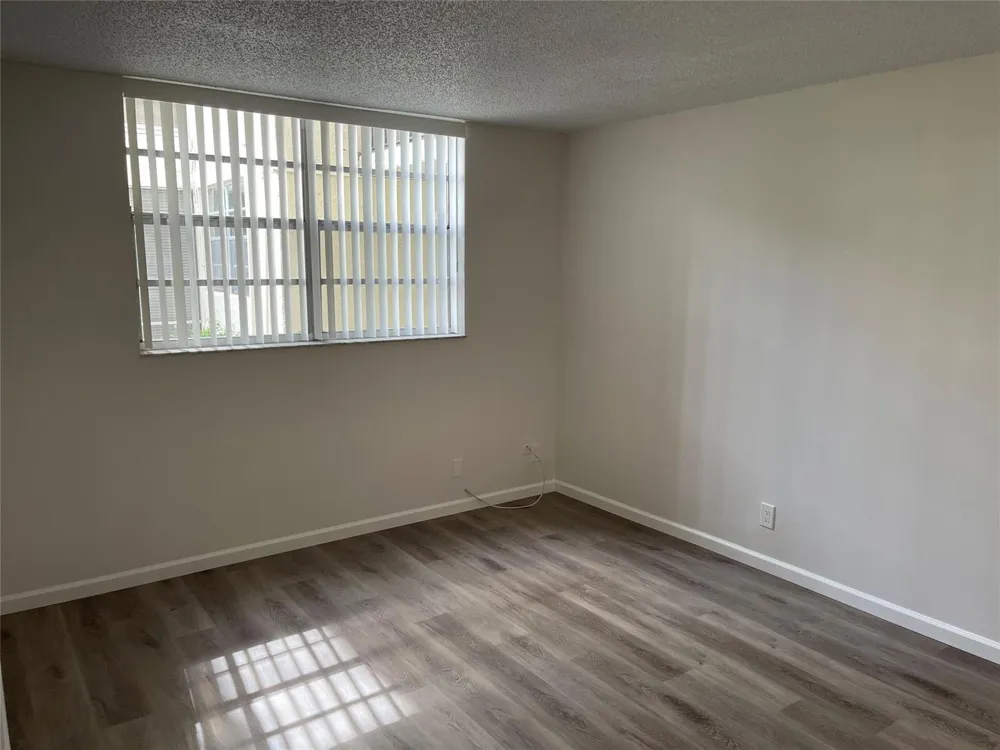 3099 NW 48TH AVENUE #157 Lauderdale Lakes, FL 33313