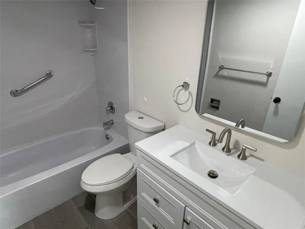 3099 NW 48TH AVENUE #157 Lauderdale Lakes, FL 33313