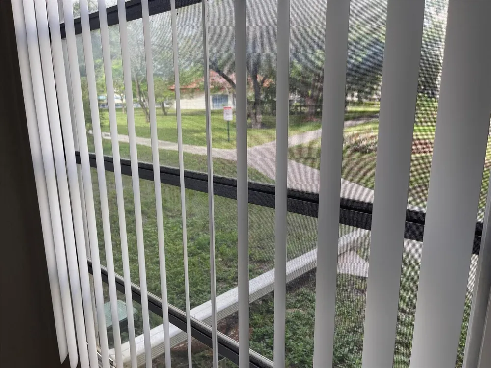 3099 NW 48TH AVENUE #157 Lauderdale Lakes, FL 33313