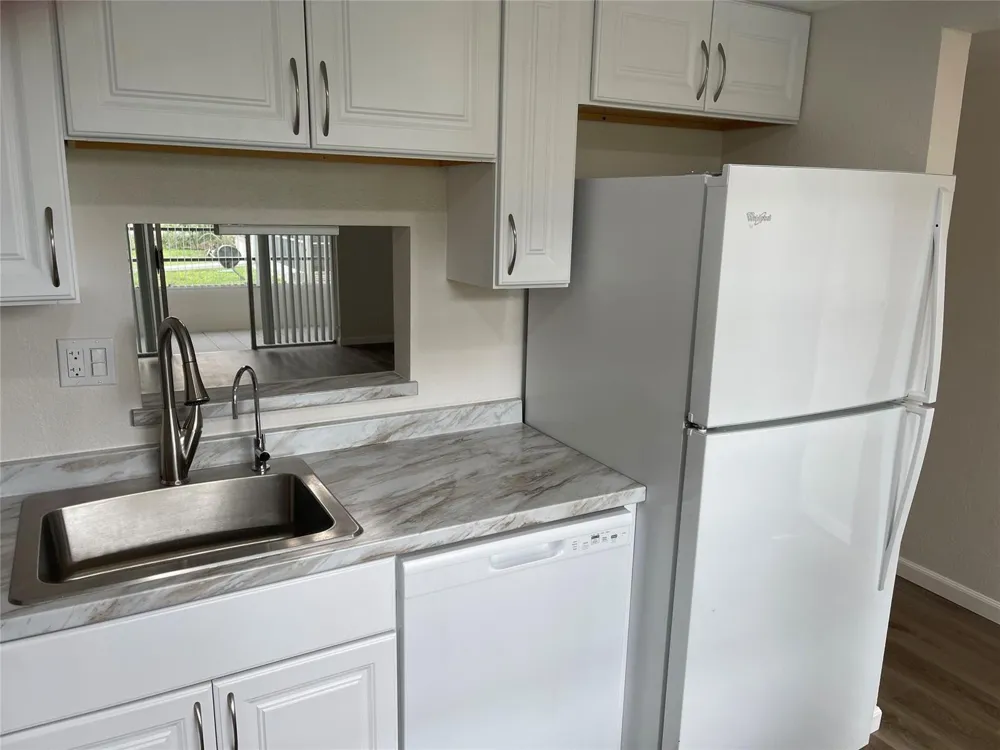 3099 NW 48TH AVENUE #157 Lauderdale Lakes, FL 33313