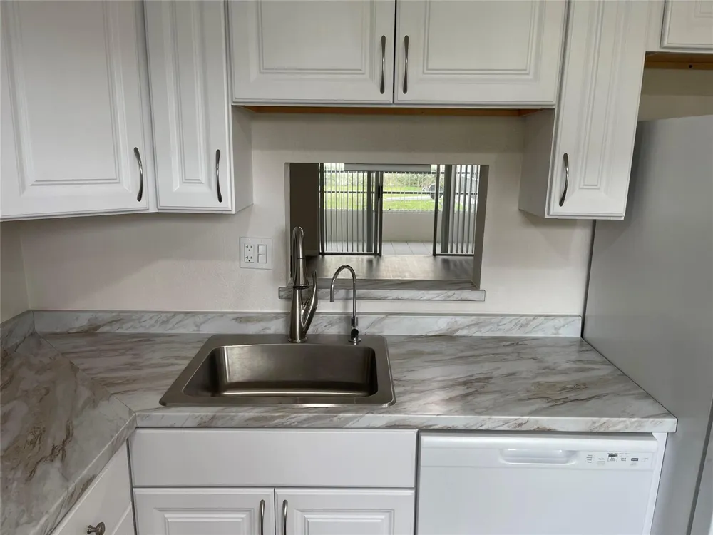 3099 NW 48TH AVENUE #157 Lauderdale Lakes, FL 33313