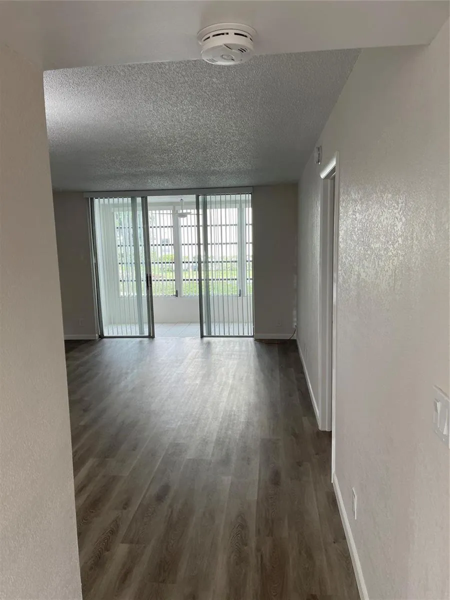 3099 NW 48TH AVENUE #157 Lauderdale Lakes, FL 33313