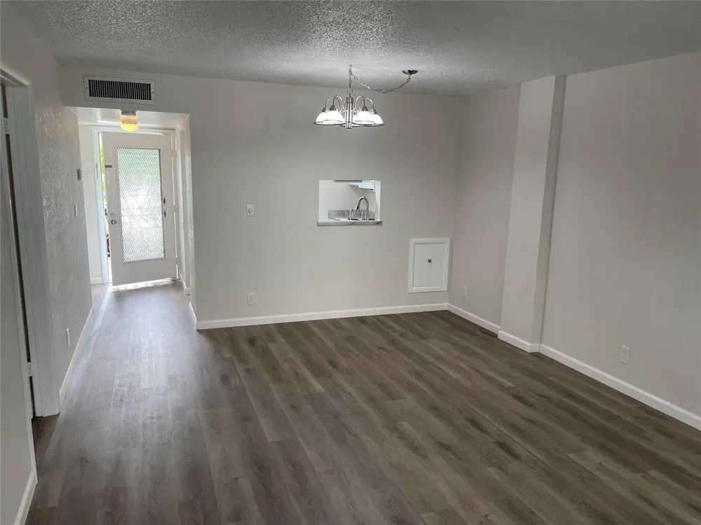 3099 NW 48TH AVENUE #157 Lauderdale Lakes, FL 33313