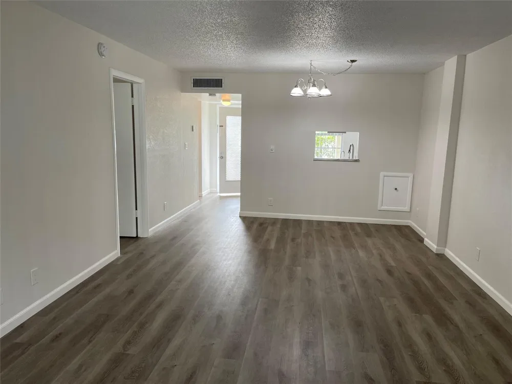 3099 NW 48TH AVENUE #157 Lauderdale Lakes, FL 33313