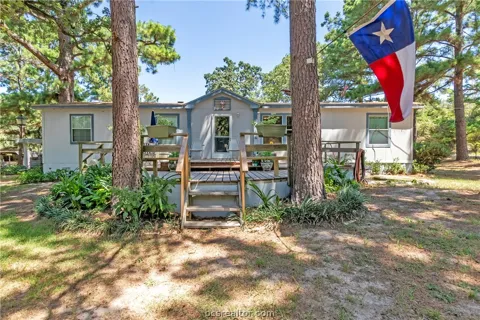 422 Private Road 7051