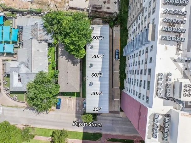 307 Boyett Street College Station, TX 77840