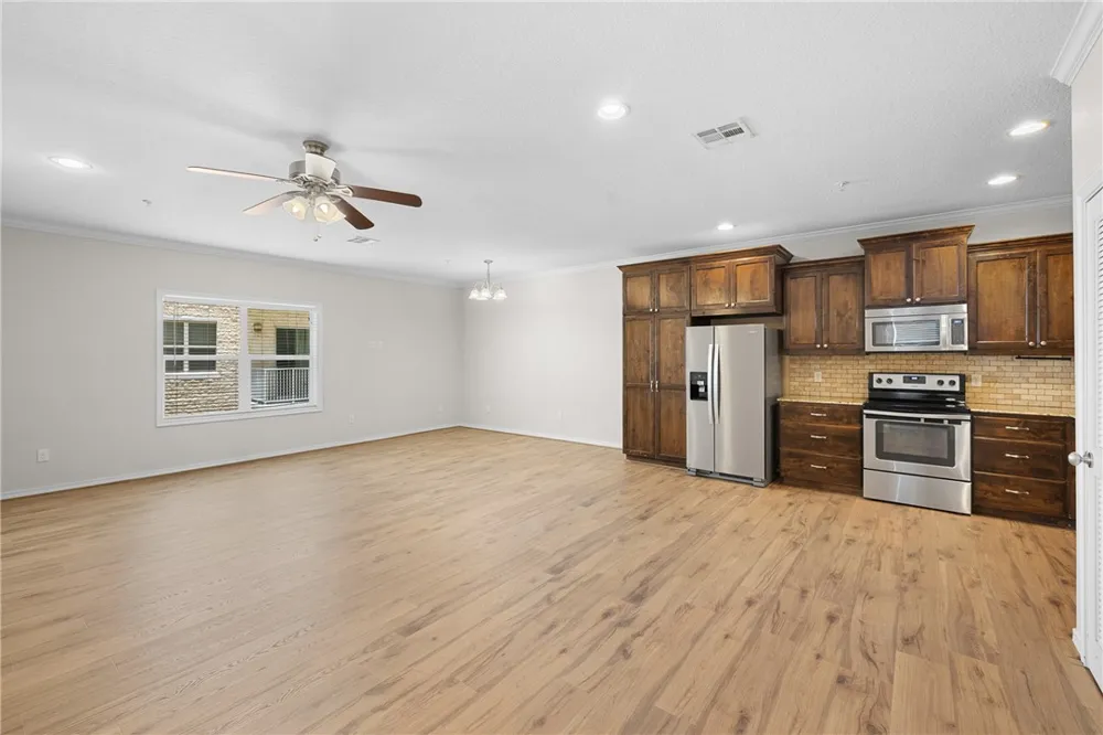 307 Boyett Street College Station, TX 77840