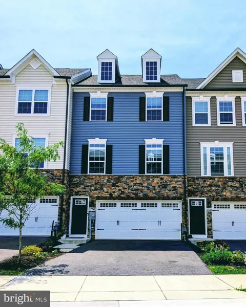 1736 ATLAS DRIVE