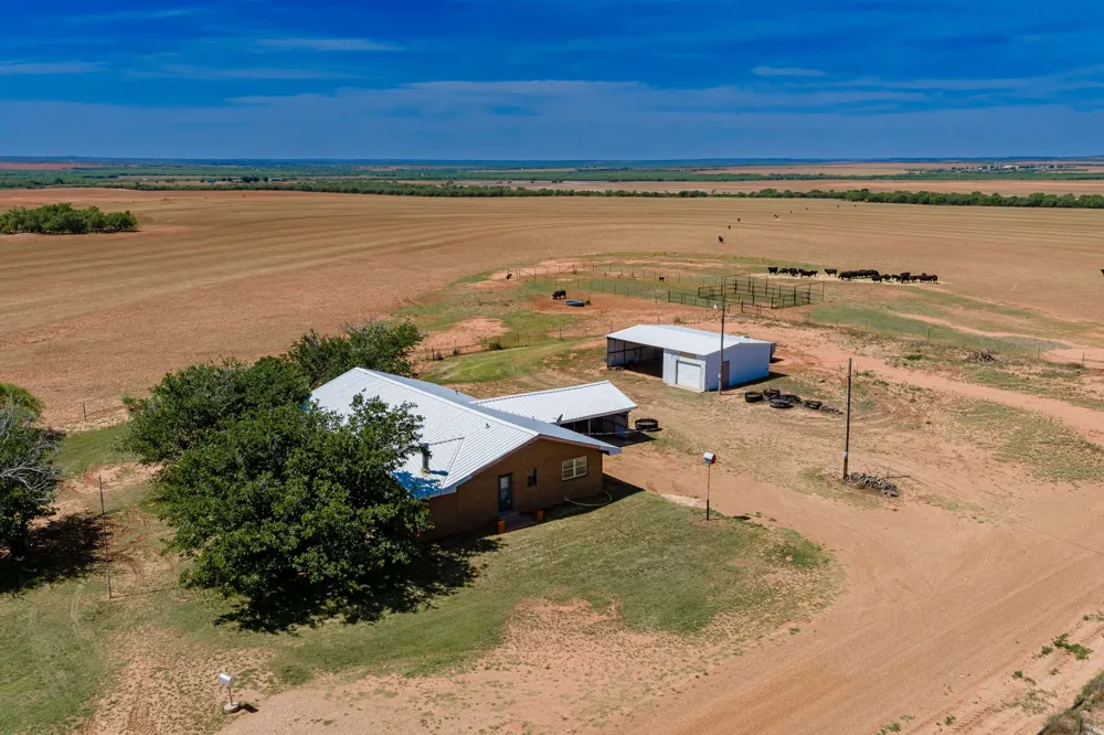 1105 County Road 345 Rotan, TX 79546