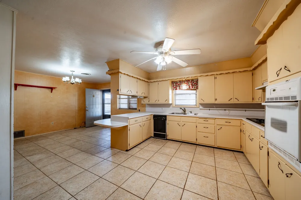 1105 County Road 345 Rotan, TX 79546