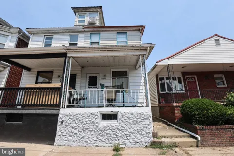 744 CHESTNUT STREET