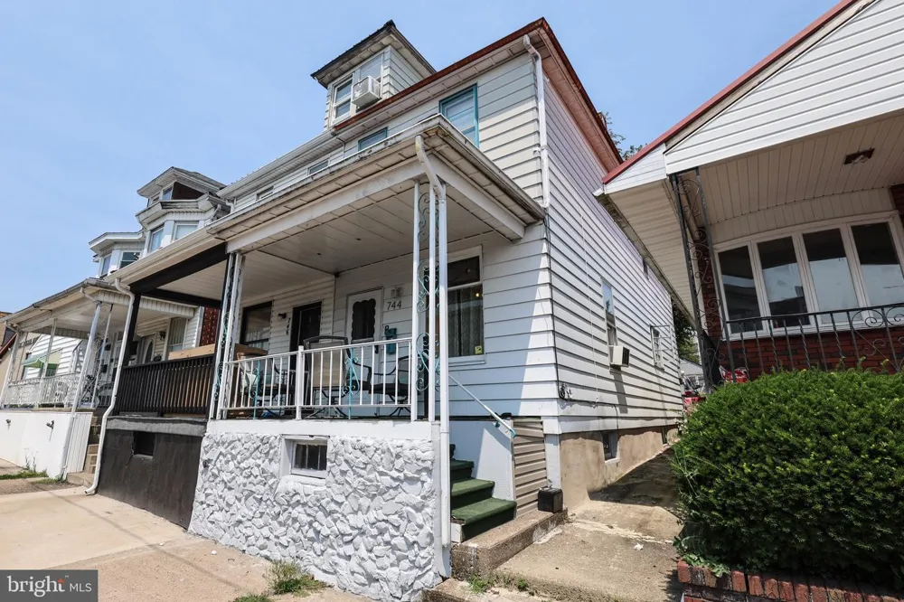 744 CHESTNUT STREET Kulpmont, PA 17834