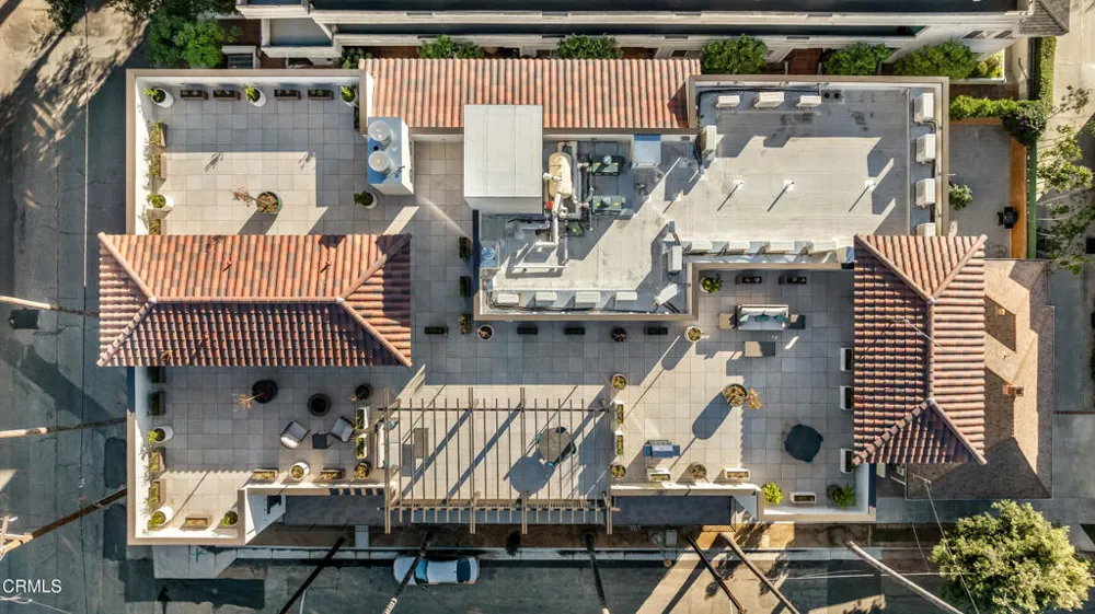139 S Oak Knoll Avenue #402 Pasadena, CA 91101