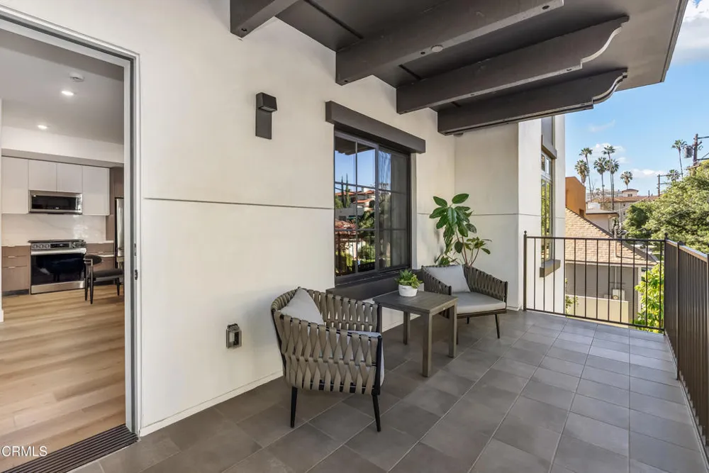 139 S Oak Knoll Avenue #402 Pasadena, CA 91101