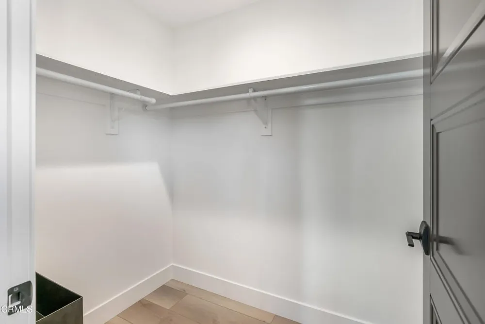 139 S Oak Knoll Avenue #402 Pasadena, CA 91101