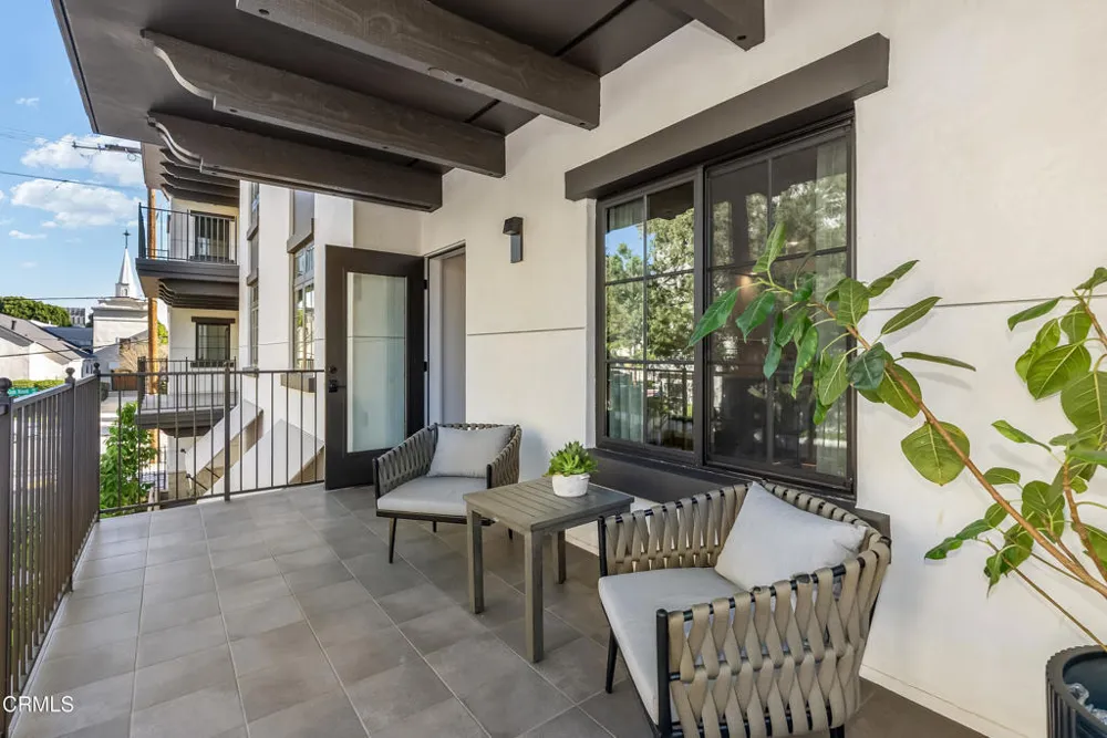 139 S Oak Knoll Avenue #402 Pasadena, CA 91101