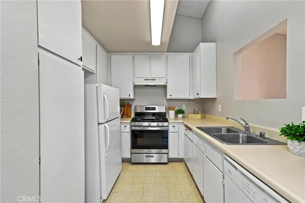 8482 Spring Desert #H Rancho Cucamonga, CA 91730