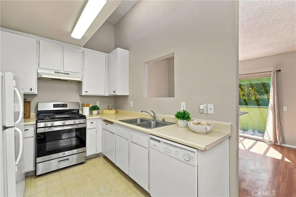 8482 Spring Desert #H Rancho Cucamonga, CA 91730