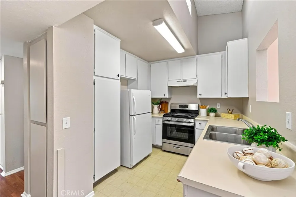 8482 Spring Desert #H Rancho Cucamonga, CA 91730