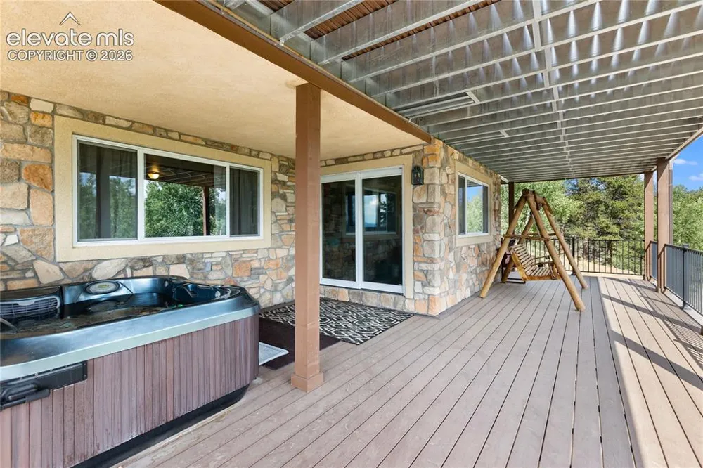 5853 W Highway 24 Divide, CO 80814