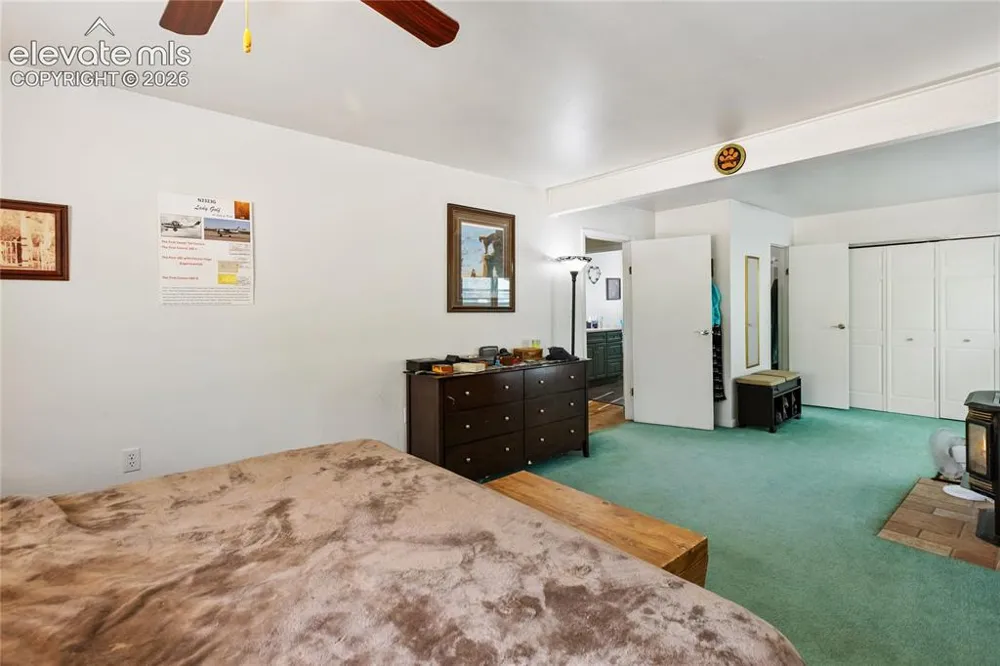 5853 W Highway 24 Divide, CO 80814