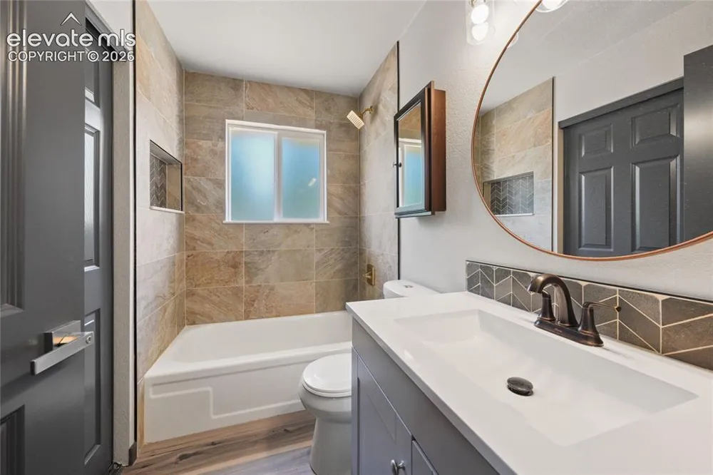 1438 Keith Drive Colorado Springs, CO 80916