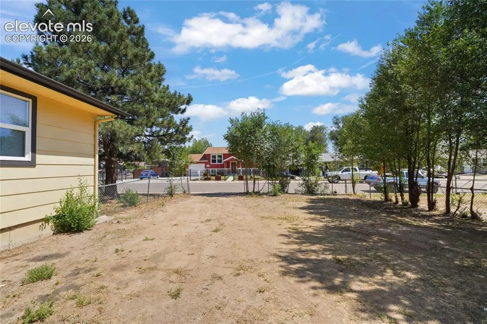 1438 Keith Drive Colorado Springs, CO 80916