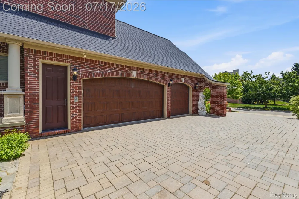 48554 STONERIDGE DRIVE Northville Township, MI 48168