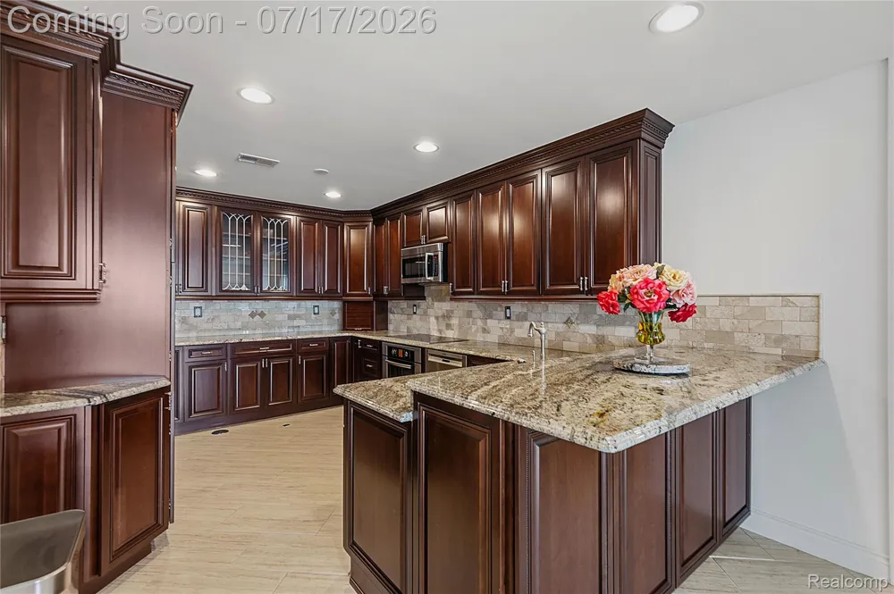 48554 STONERIDGE DRIVE Northville Township, MI 48168