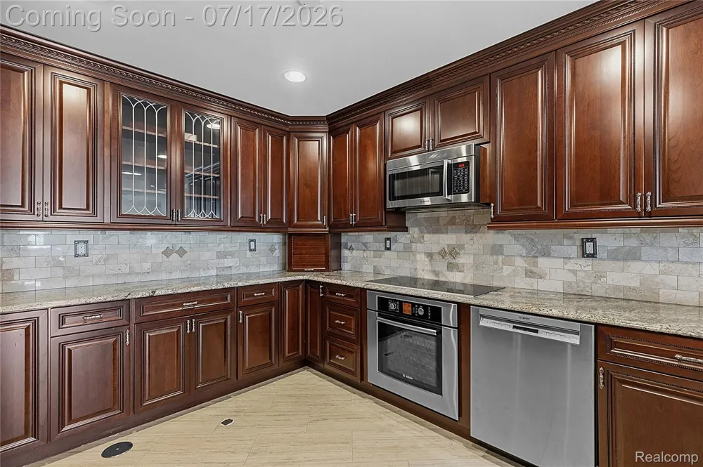 48554 STONERIDGE DRIVE Northville Township, MI 48168